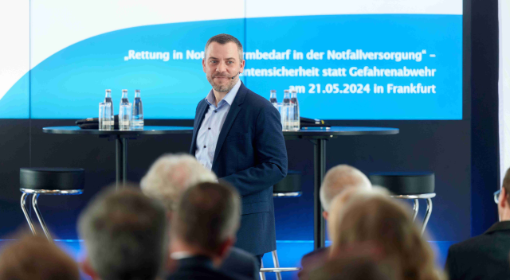 Moderator Florian Albert Moderator Florian Albert